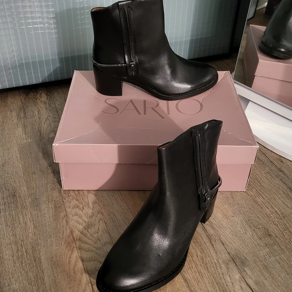 Black Ankle Boots for Women